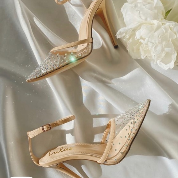 NIB Lulu’s Rhinestone Pumps - Picture 3 of 6